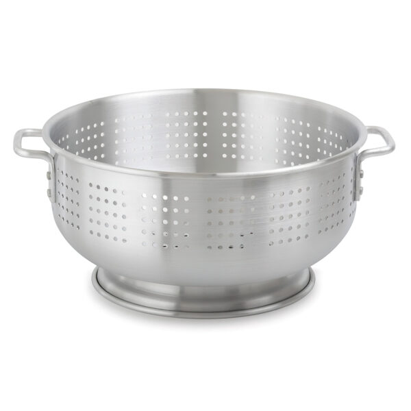 Aluminum Colanders (12 qt and 16 qt, 4 each per case)